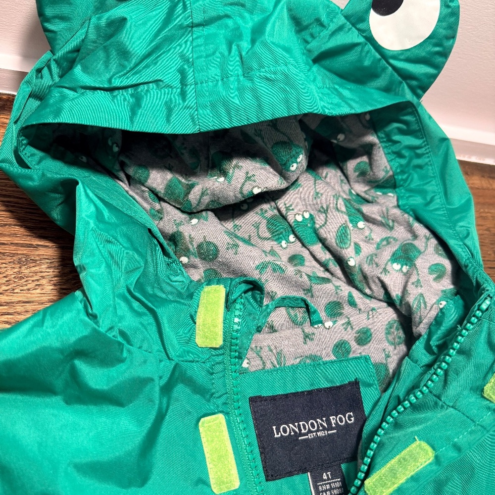 Kids London Fog Raincoat - Picture 3 of 3